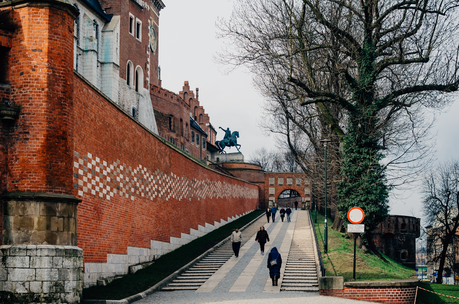 krakow street fortress castle poland