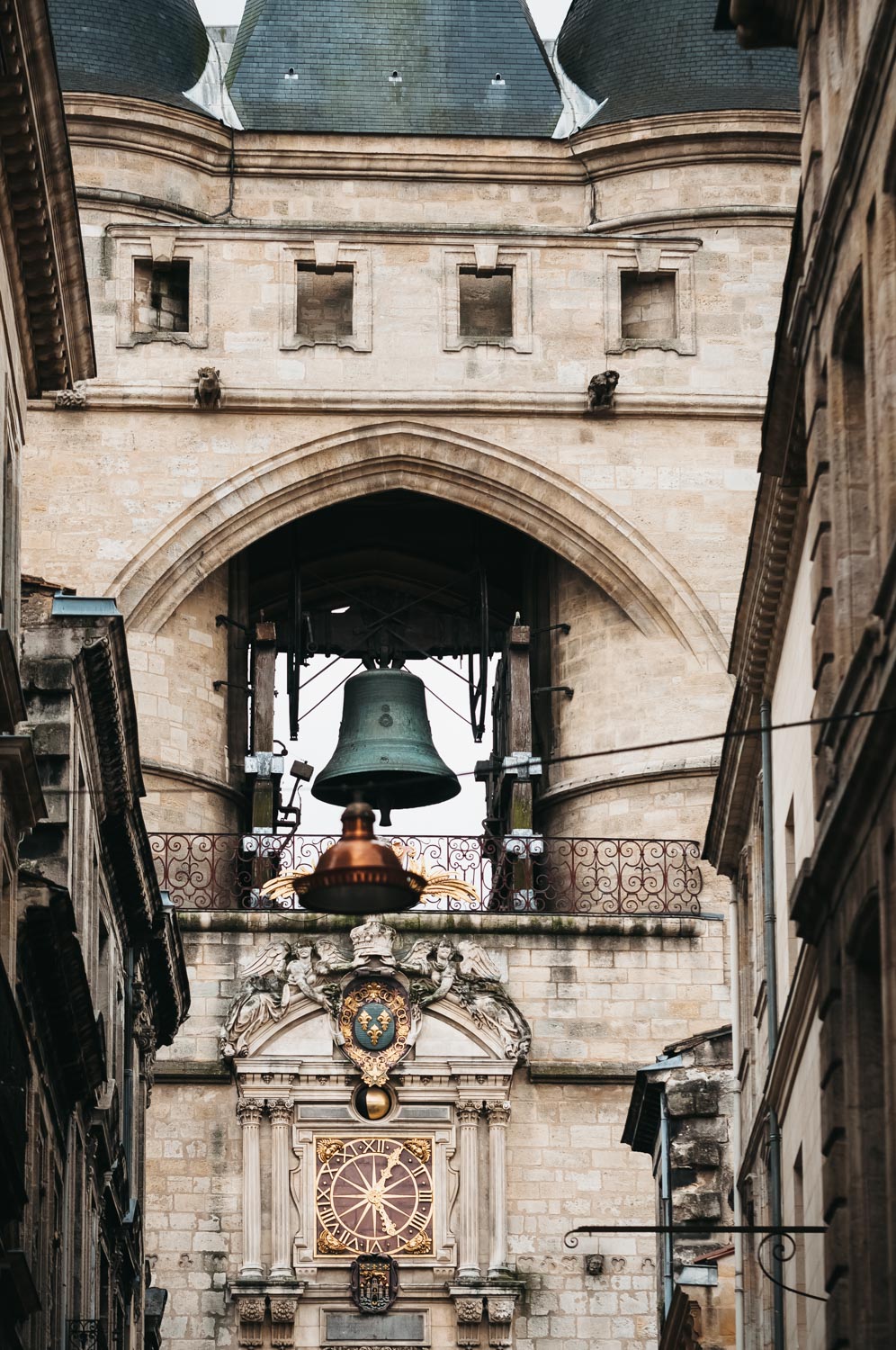 bordeaux rues centre historique porte grosse cloche