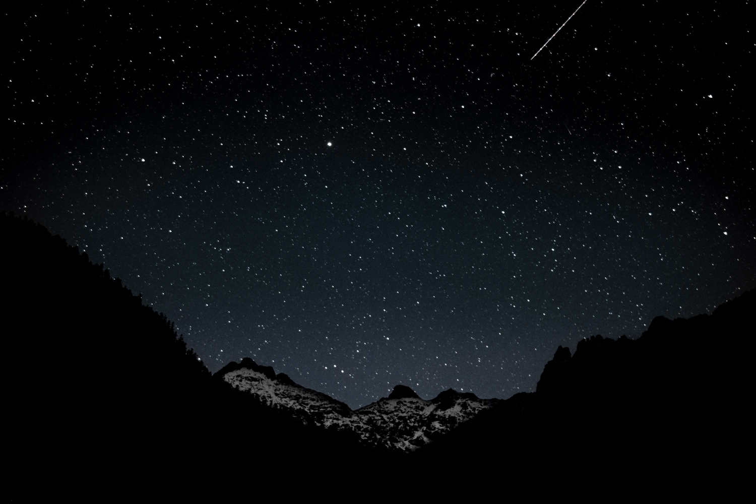 Randonnée nocturne sous les étoiles